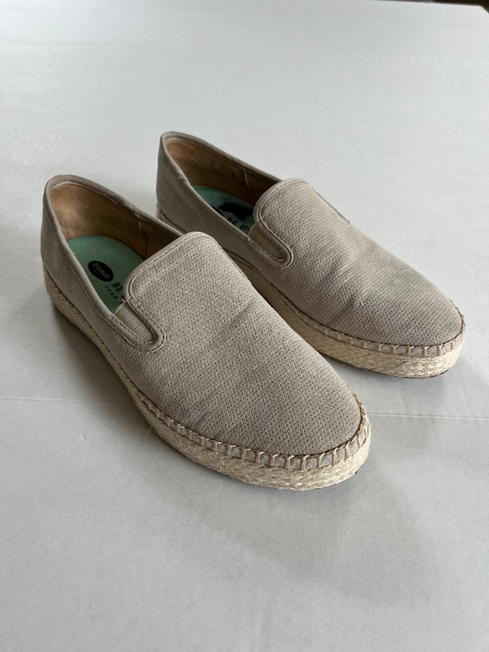 Dr. Scholl's Sz 8 Beige Slip On Far Out Oyster Espadrille Loafers Micro Suede Sh - Picture 1 of 8